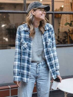 American Eagle Button Down Shirt Women's Blue Plaid Vintage Boyfriend Size XL